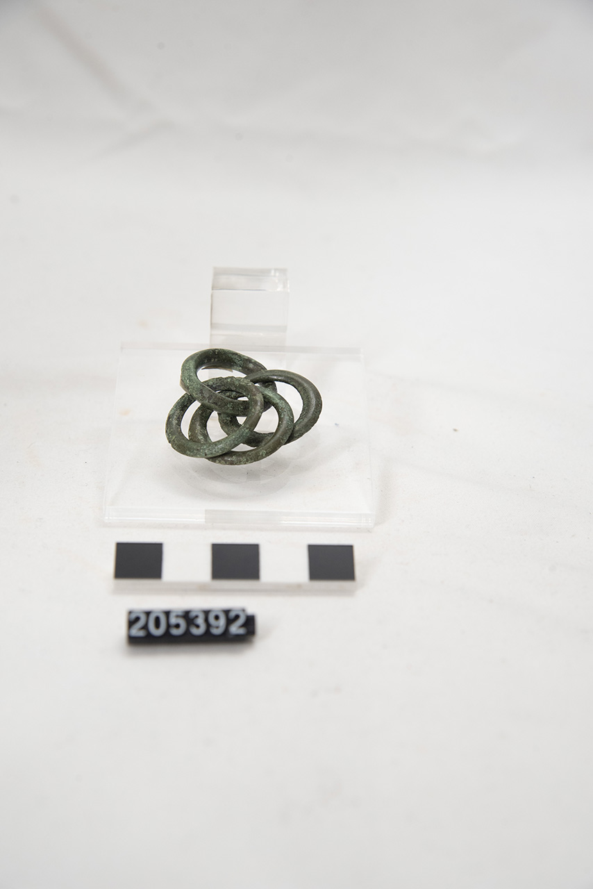 anello - produzione indigena (seconda metà SECOLI/ VIII a.C)