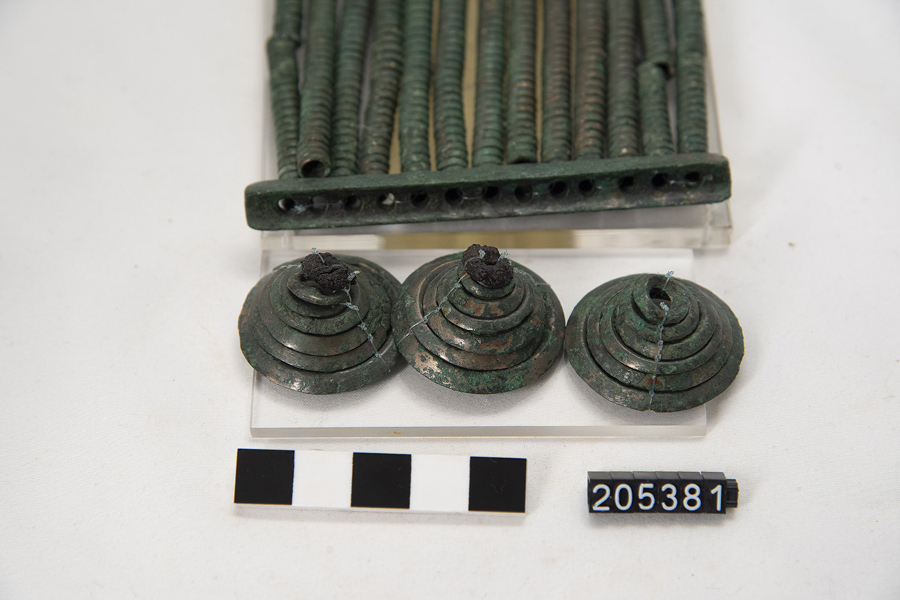 pendaglio - produzione indigena (seconda metà SECOLI/ VIII a.C)