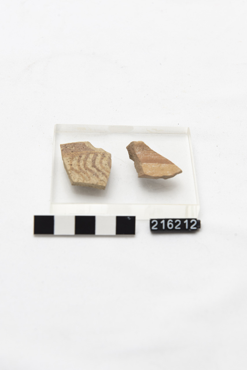 coppa/ orlo (PERIODIZZAZIONI/ PROTOSTORIA/ Età del Bronzo)