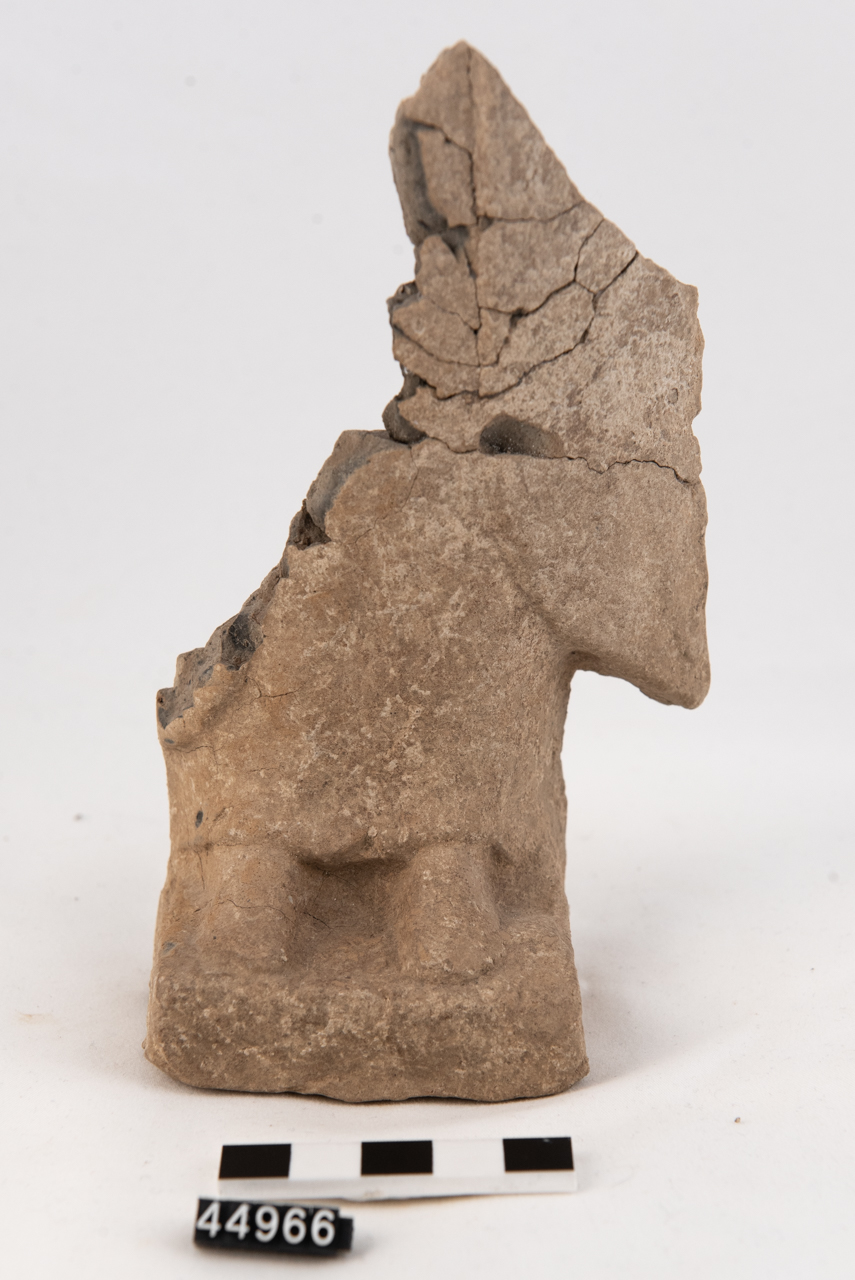 statua/ votiva, femminile - produzione locale (seconda metà SECOLI/ VI a.C)