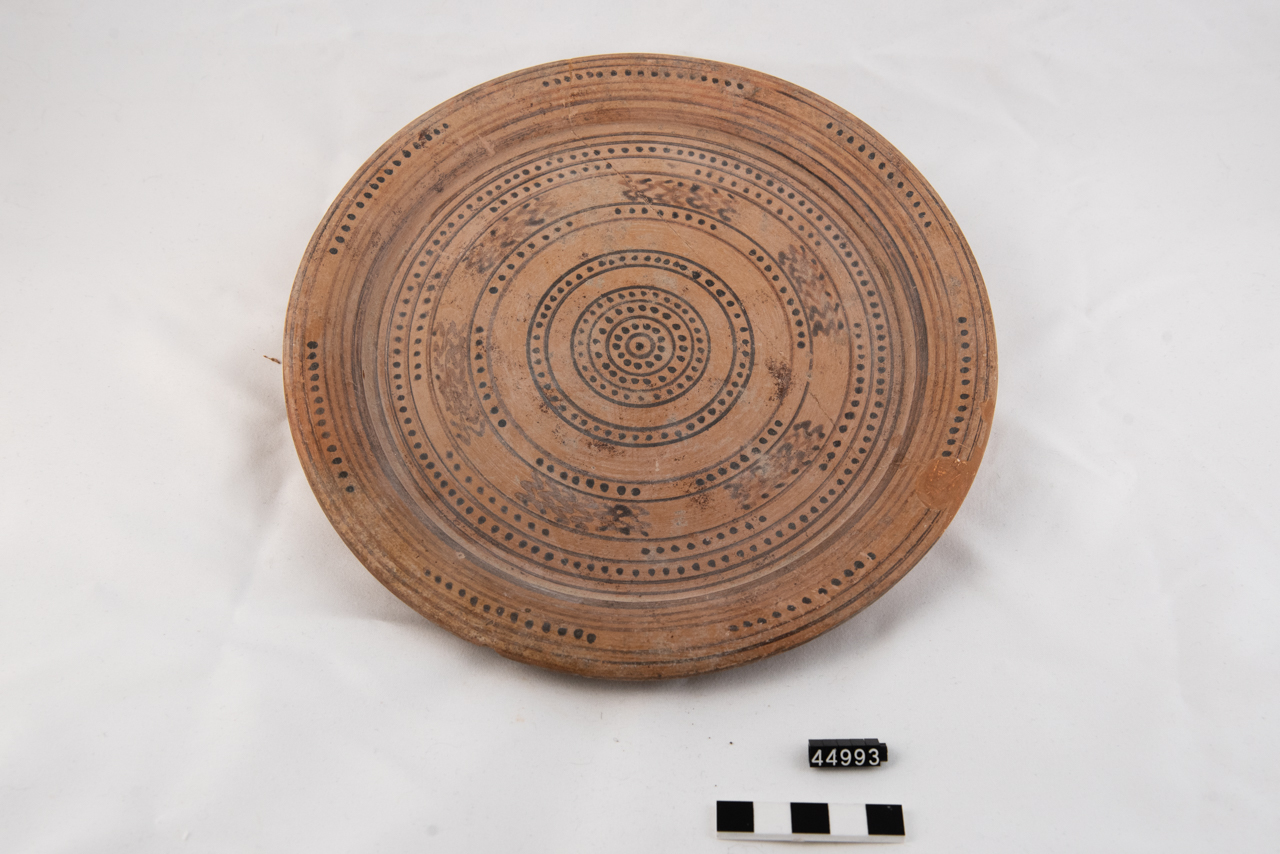 piatto - produzione locale (fine SECOLI/ VI a.C)