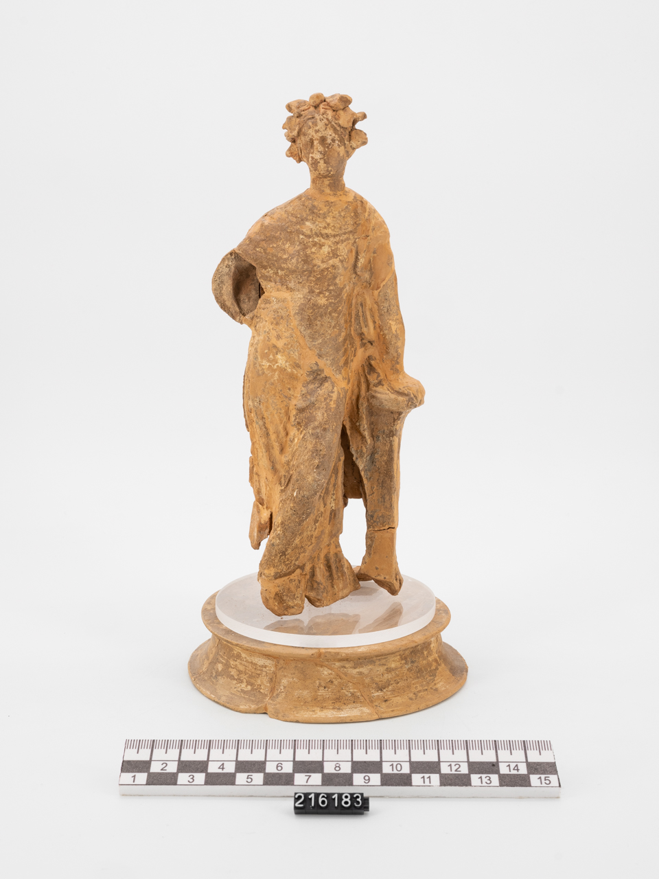 statua/ femminile - produzione locale (SECOLI/ III a.C)