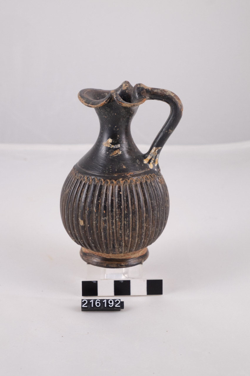 oinochoe - produzione locale (SECOLI/ III a.C)