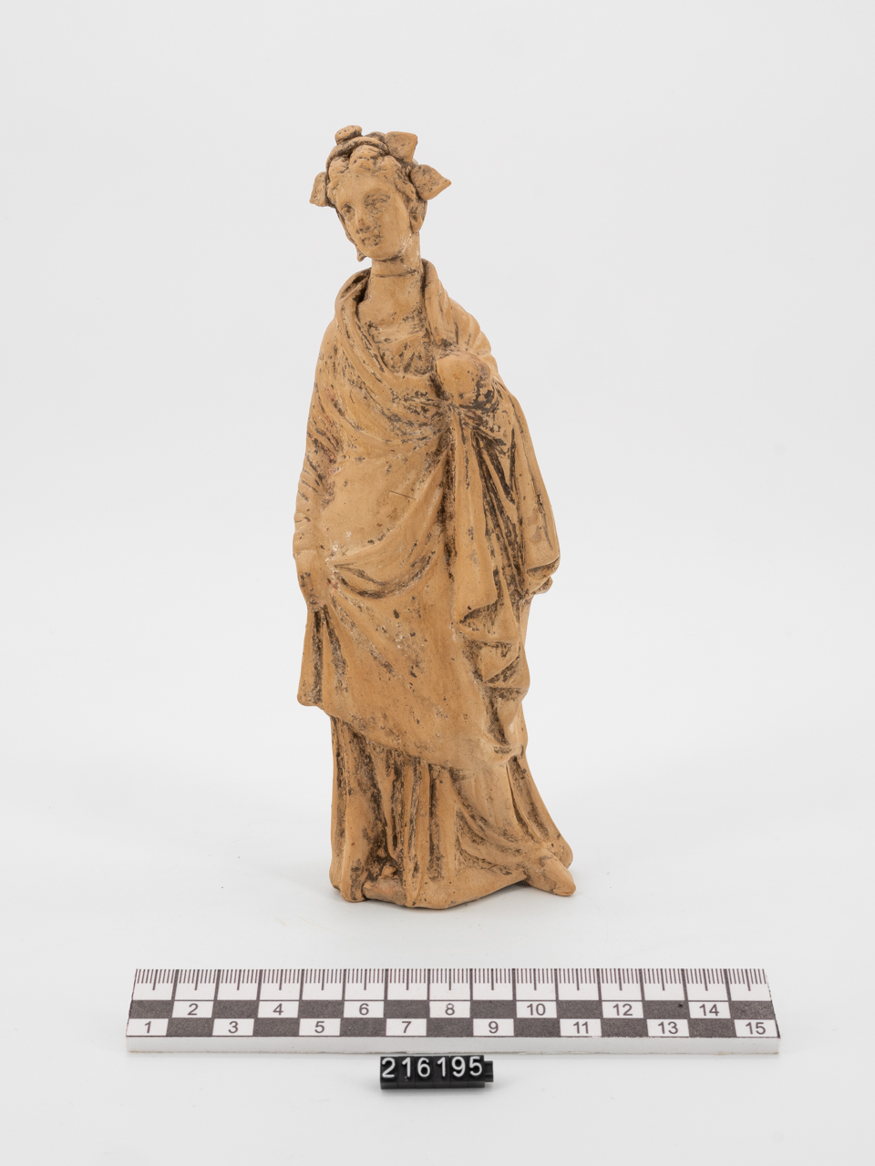 statua/ femminile - produzione locale (SECOLI/ III a.C)