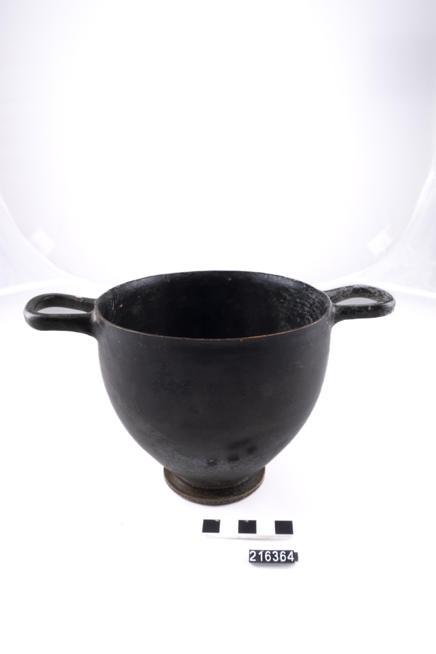 skyphos - produzione locale (SECOLI/ IV a.C)