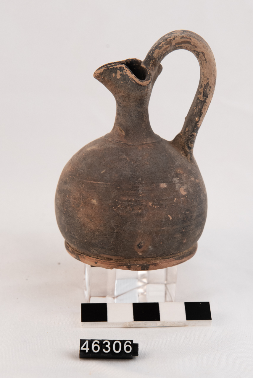 oinochoe (PERIODIZZAZIONI/ STORIA/ Età antica/ Età greca/ Età ellenistica)