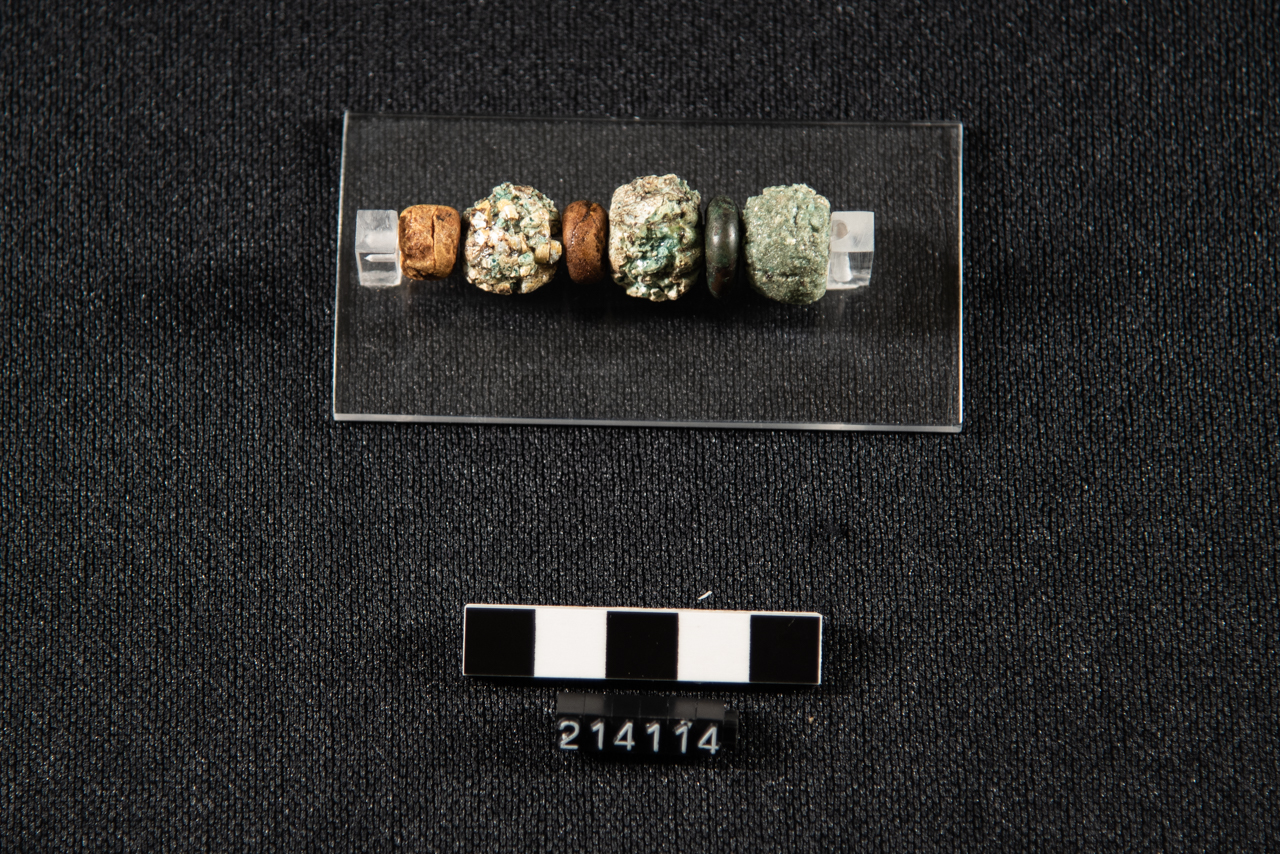 pendente (fine/ inizio VII-VI sec. a.C)