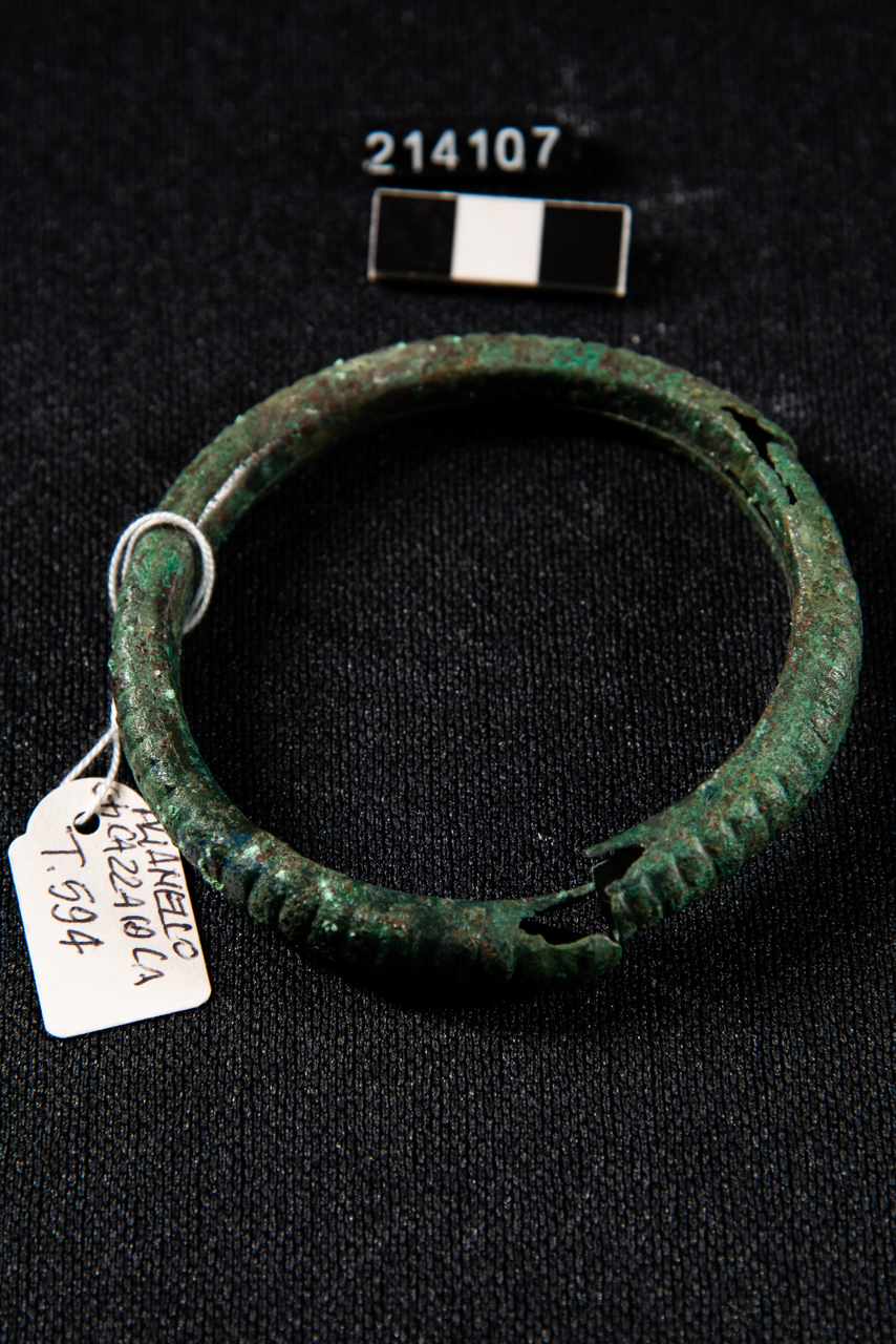 bracciale (fine/ inizio VII-VI sec. a.C)