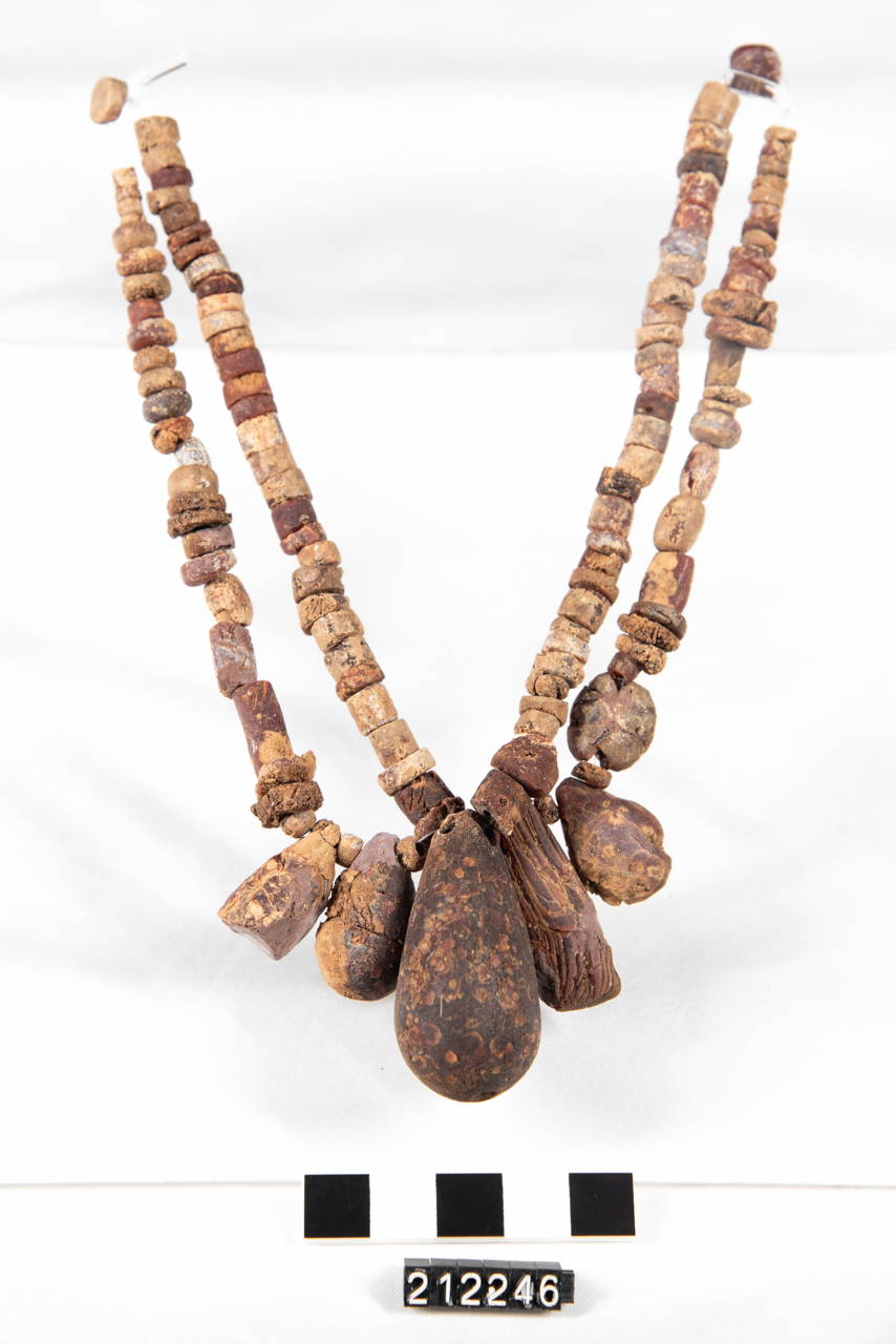 collana (prima metà SECOLI/ VIII a.C)