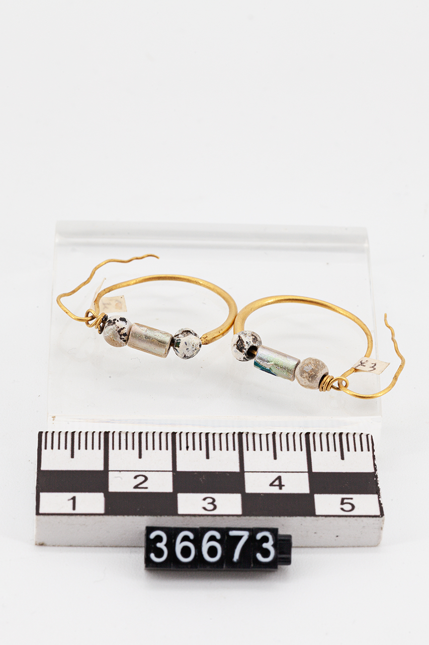 orecchini (II-I sec. a.C)