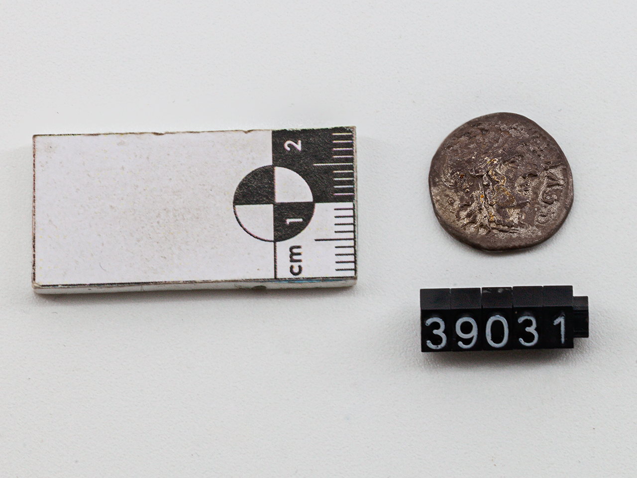 moneta - Denario - ambito romano (SECOLI/ II a.C)