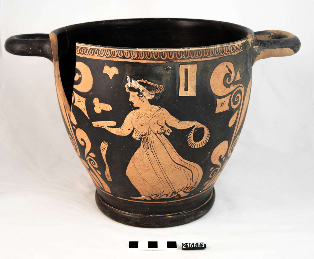 skyphos - Apula (metà SECOLI/ IV a.C)