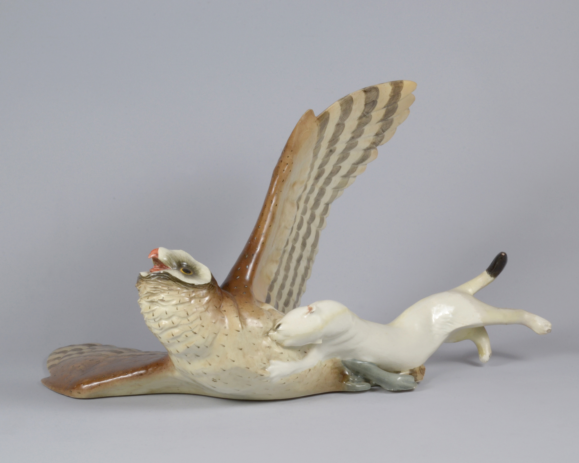 Barbagianni ed ermellino, barbagianni ed ermellino (scultura) di Fabbrica Lenci, Tosalli Felice (anni trenta sec. XX)