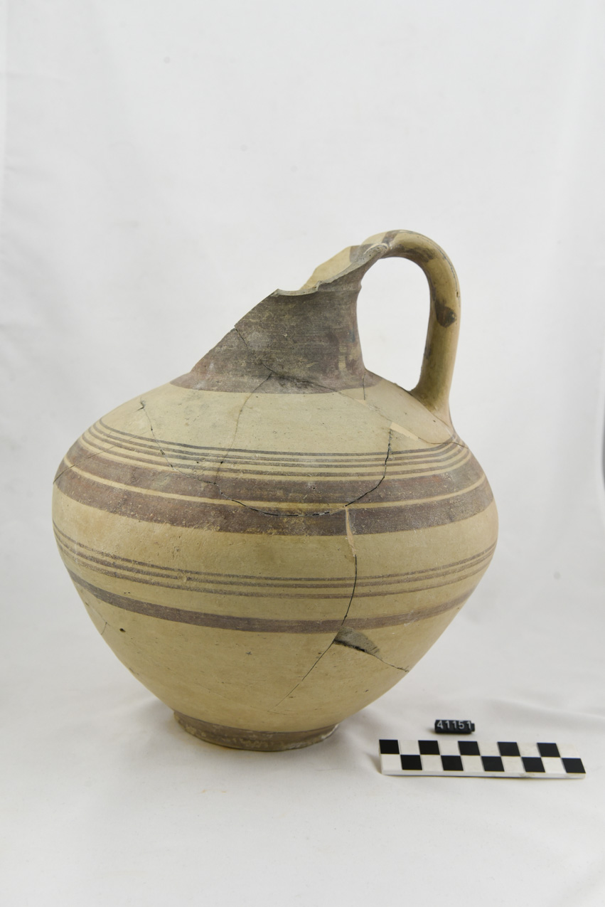 oinochoe - produzione locale (metà SECOLI/ VII a.C)