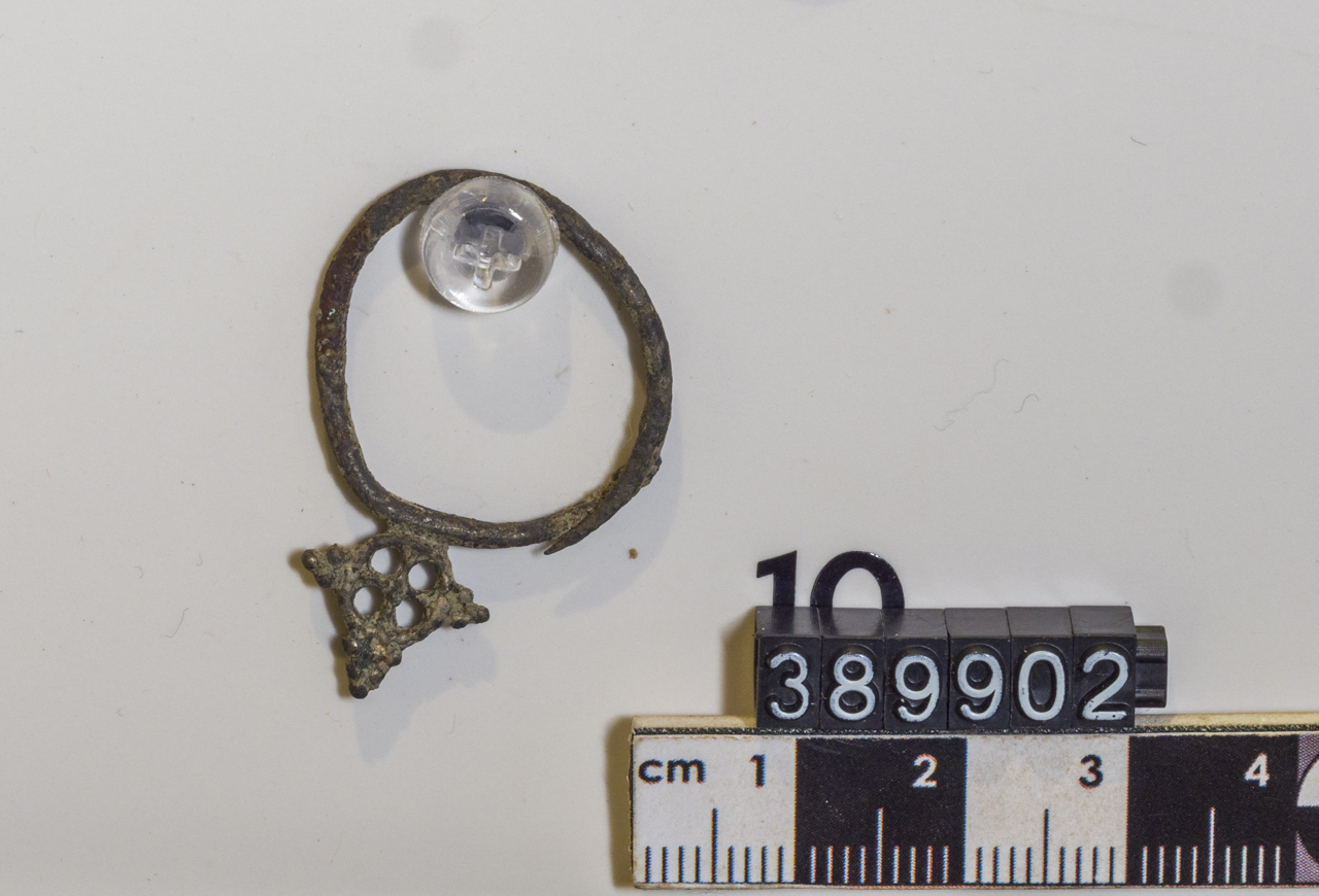 orecchino (ca SECOLI/ ARCHI DI SECOLI/ VI-VII)