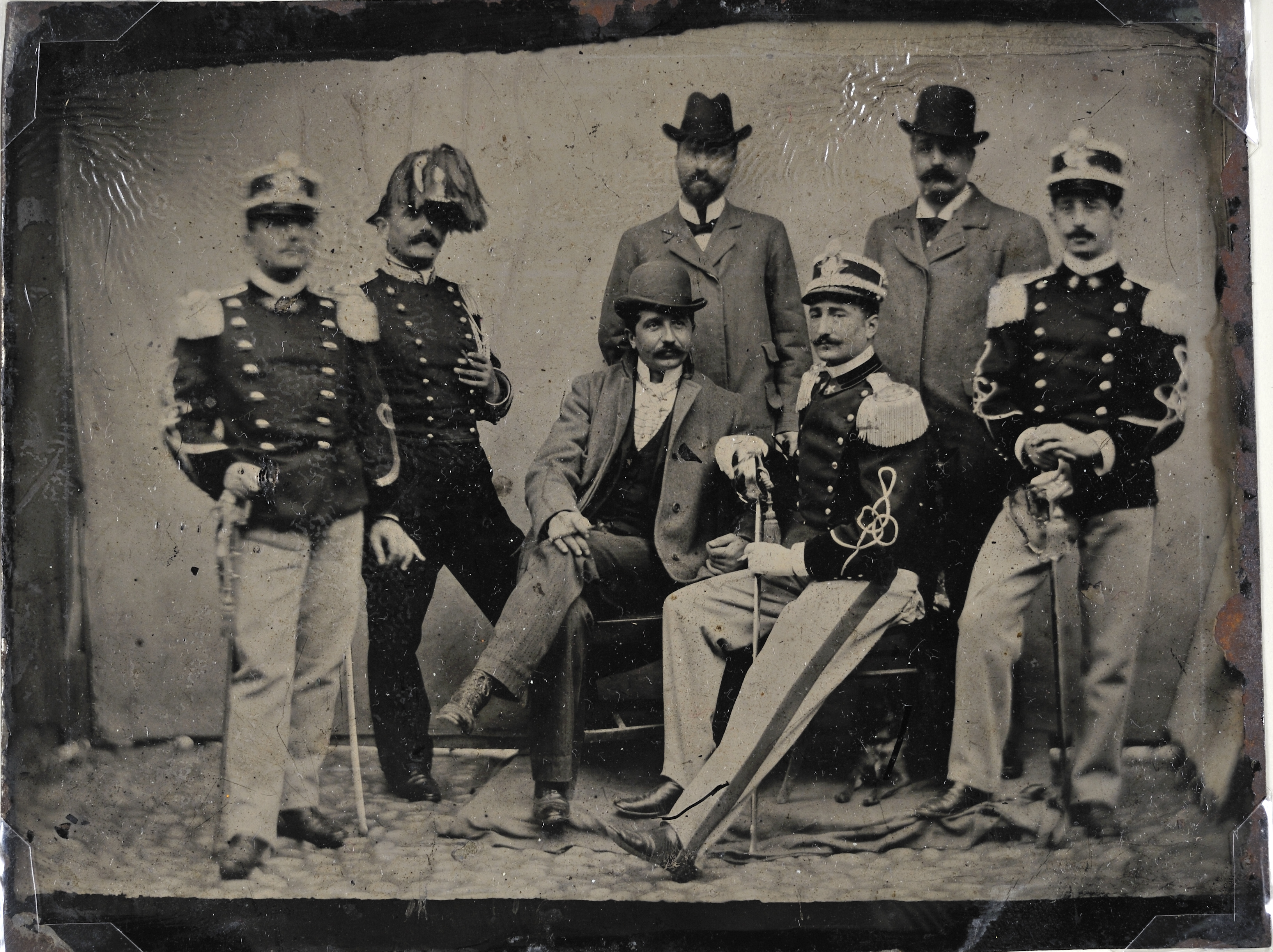 Ritratti fotografici - Persone - Uomini - Militari (unicum) di Anonimo - ambito italiano (XIX-XX)