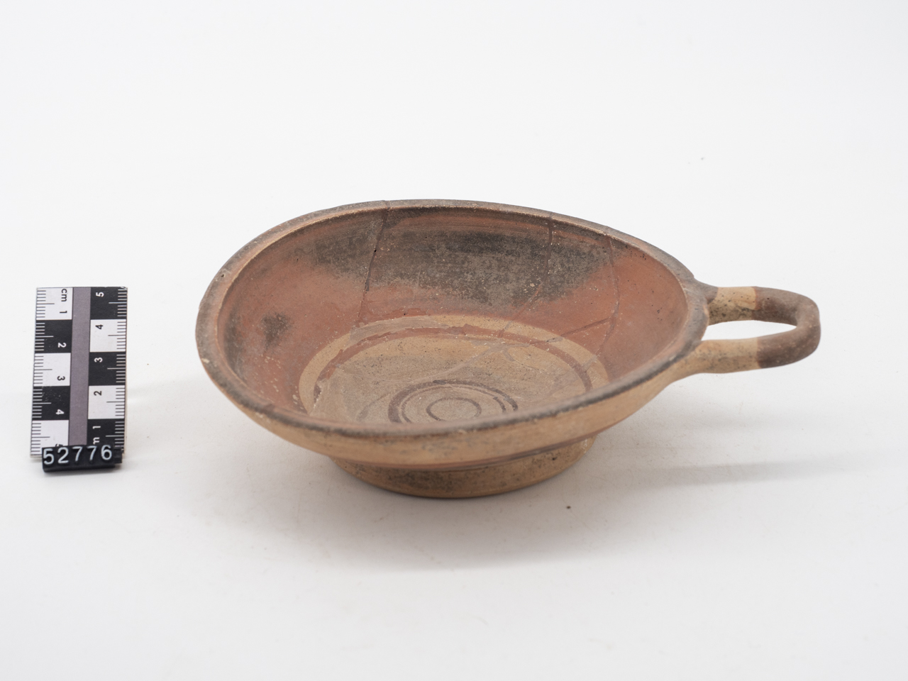 coppetta, a bande di vernice rossa (SECOLI/ V a.C)