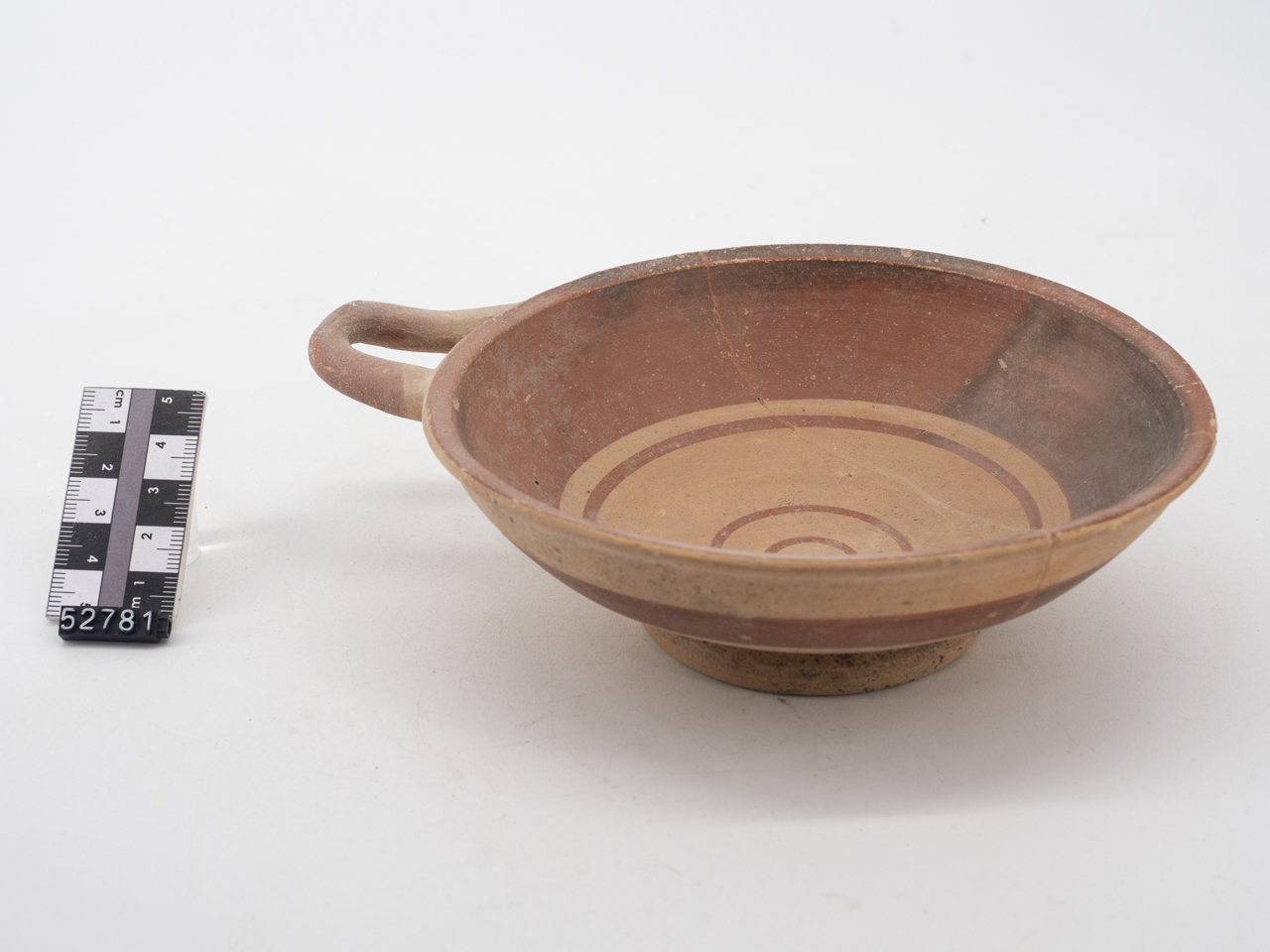 coppetta, a bande di vernice rossa (SECOLI/ V a.C)