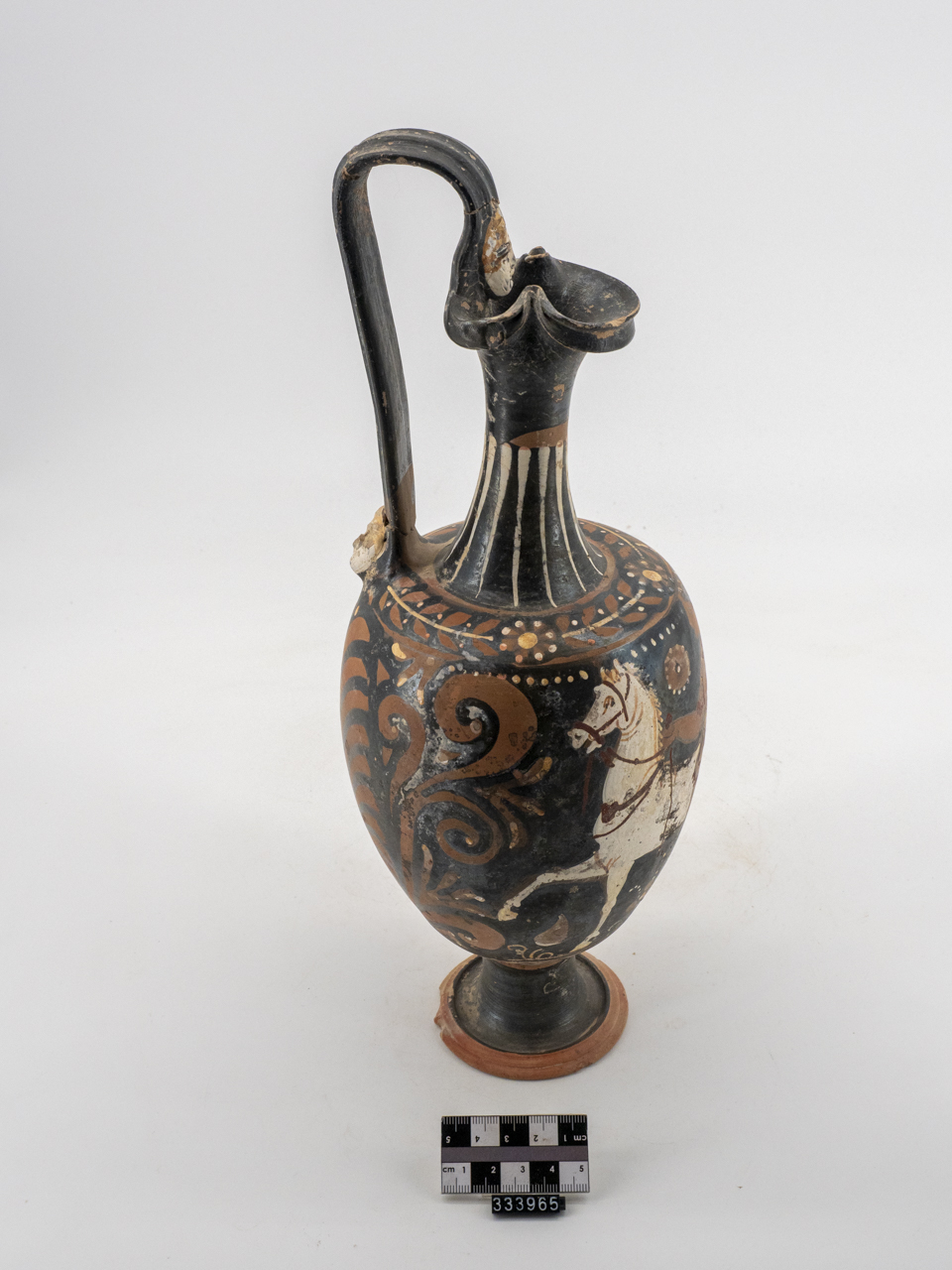 oinochoe, a bocca trilobata (fine SECOLI/ VI a.C)