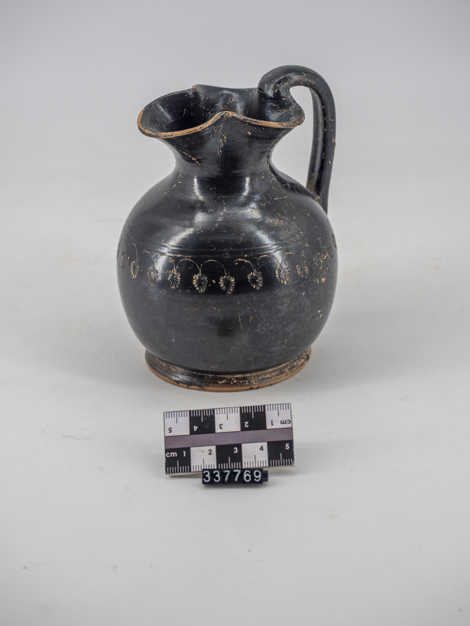 oinochoe (SECOLI/ IV a.C)