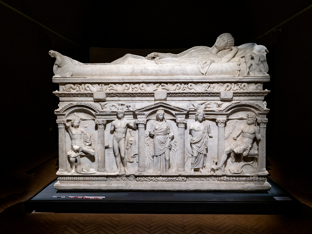 sarcofago - Frigio (terzo quarto SECOLI/ II)