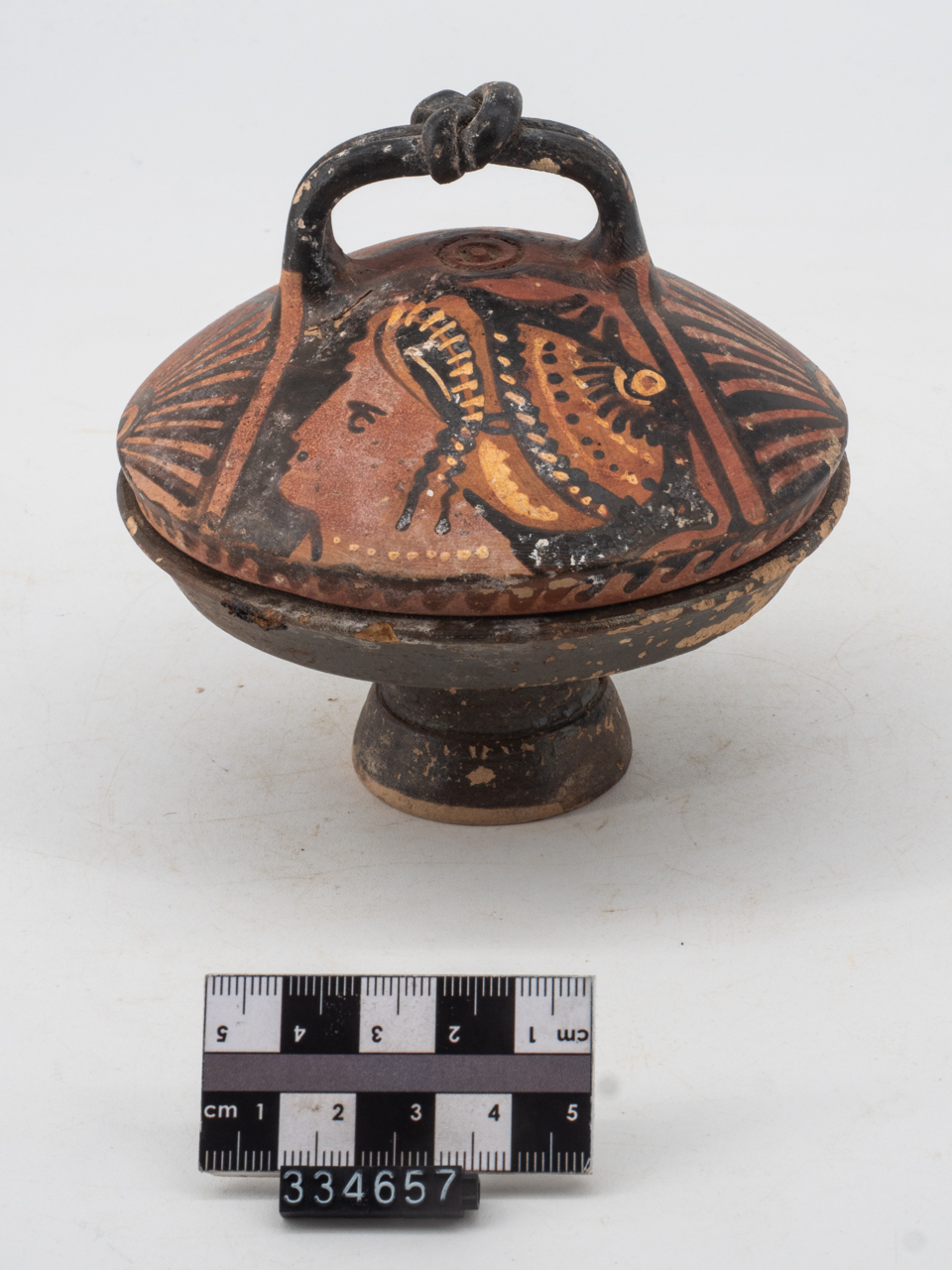 pisside (fine SECOLI/ IV a.C)