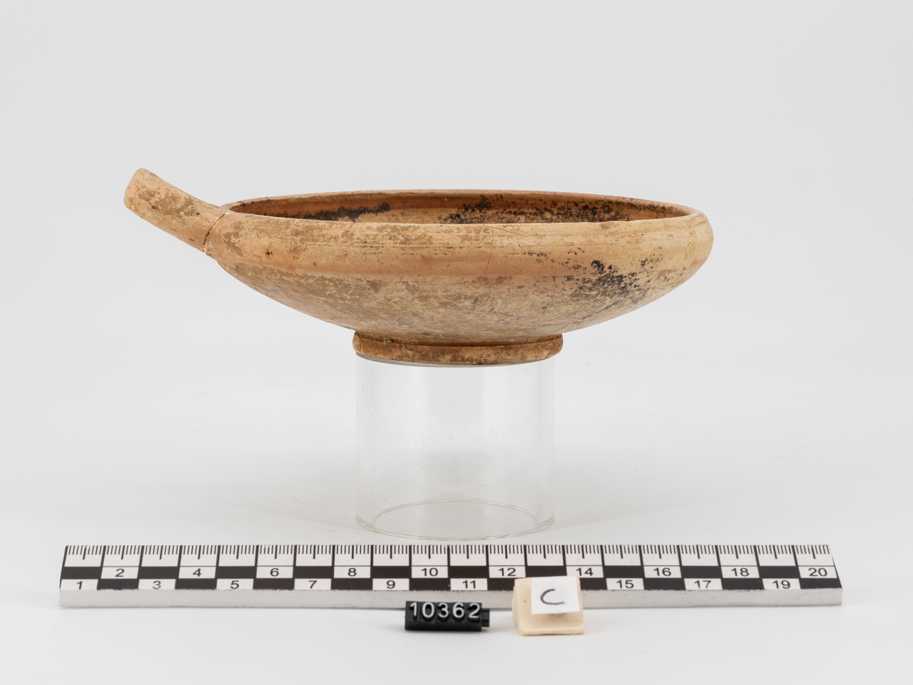 coppa/ monoansata (IV a.C)