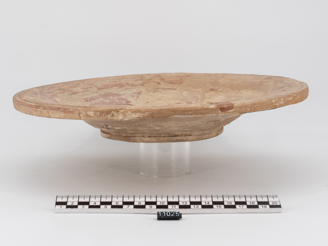 piatto (metà/ metà IV a.C)