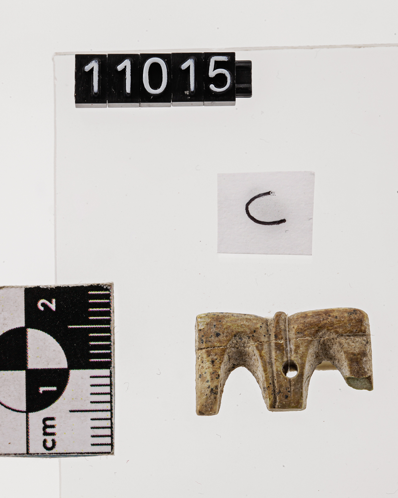 pendente (metà/ metà IV a.C)