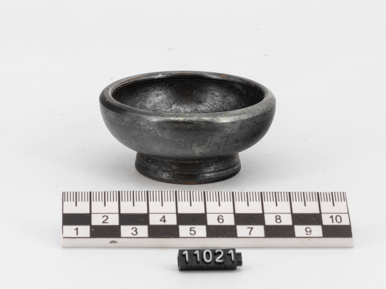 coppetta (metà/ metà IV a.C)