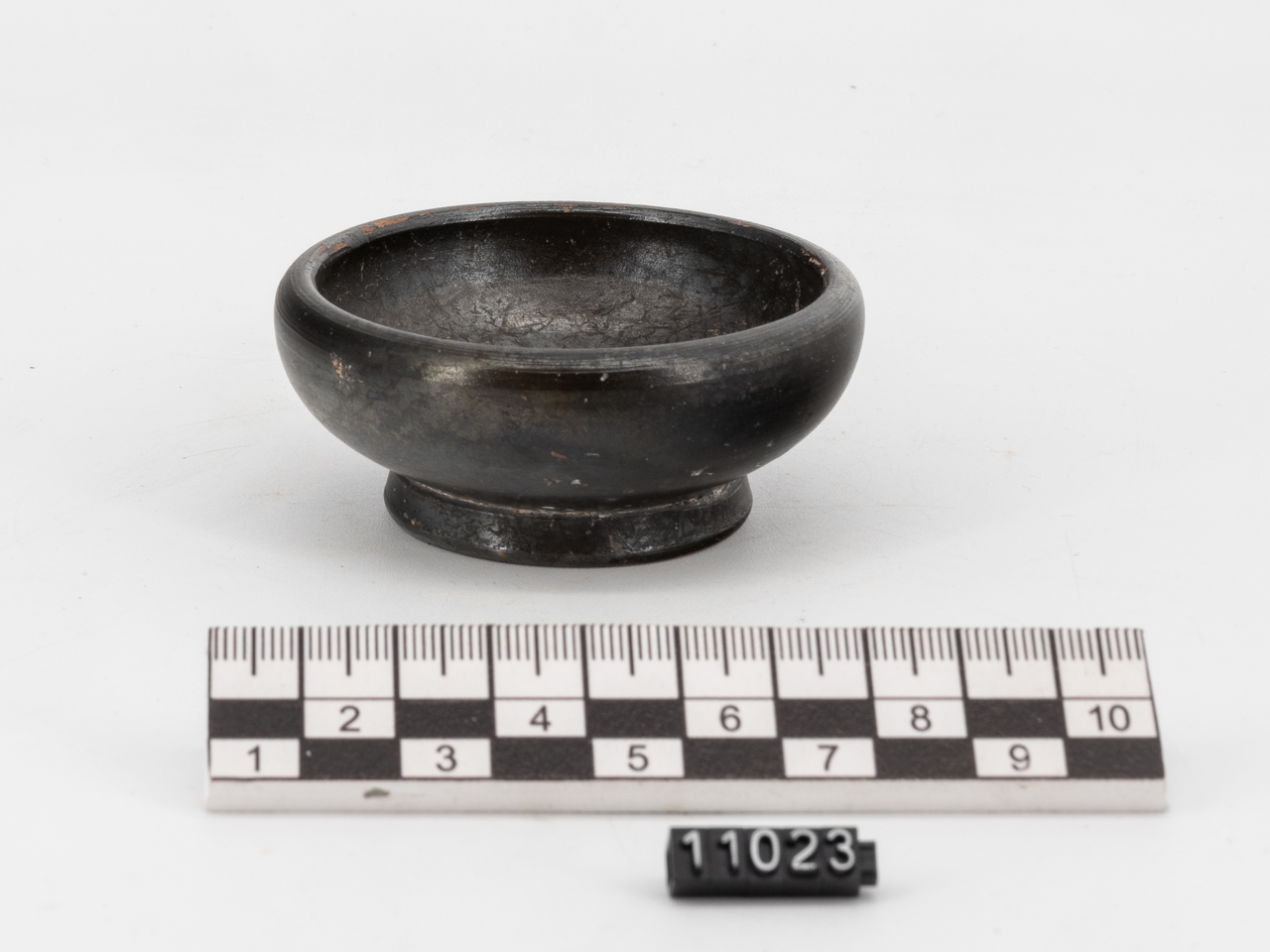 coppetta (metà/ metà IV a.C)