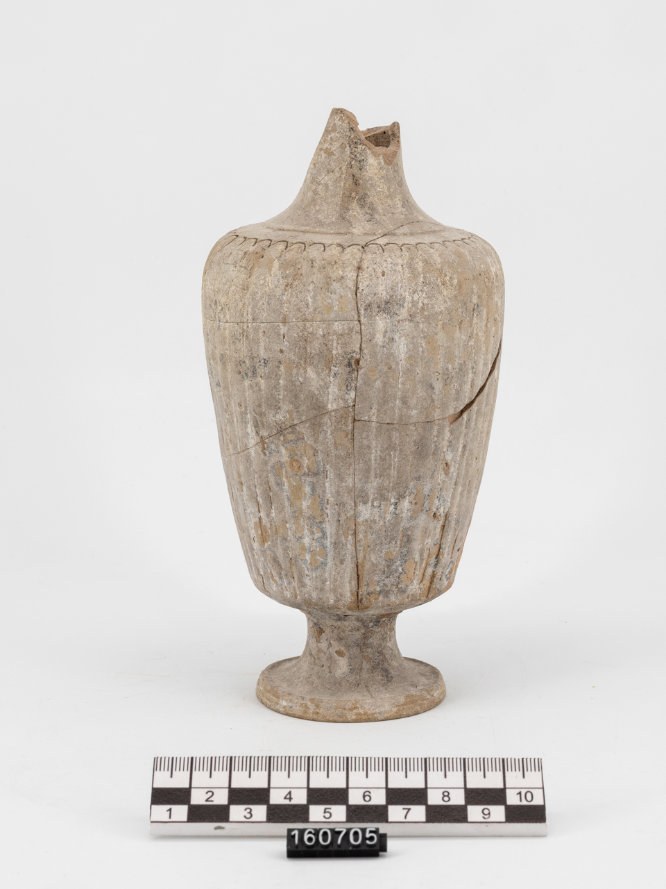 oinochoe, Forma 1 del Beazley (SECOLI/ IV a.C)