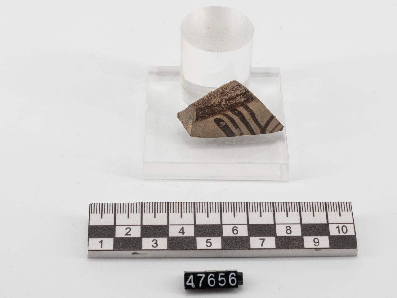 frammento/ parete - Miceneo IIIB2-IIIC1 (PERIODIZZAZIONI/ PROTOSTORIA/ Età del Bronzo/ Età del Bronzo recente)