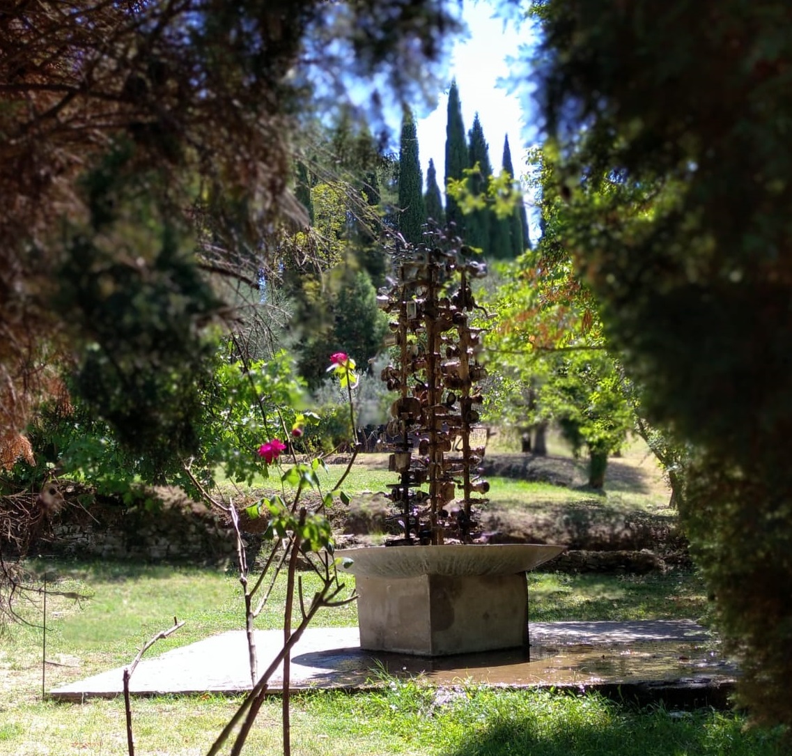 Il gocciolatoio di tritacarne (installazione ambientale) di Spoerri Daniel (XX)