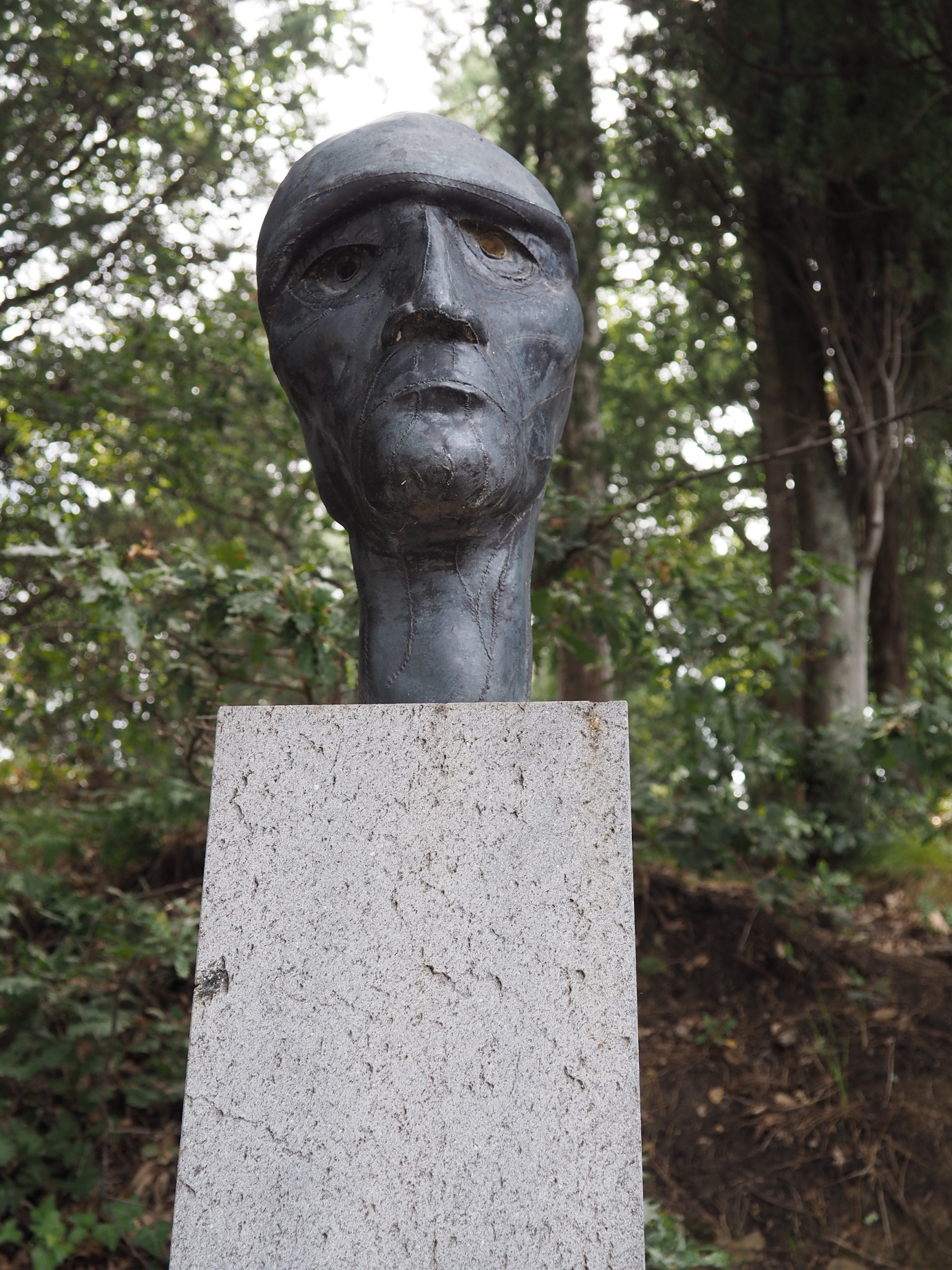 Il Samurai delle tenebre, Plutone in congiunzione con Marte nel segno dello Scorpione con un pizzico di Saturno (installazione ambientale) di Aeppli Eva (XX)