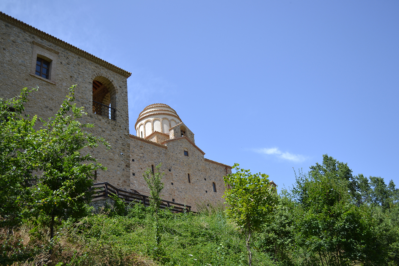 abbazia, Abbazia Sant'Angelo (ca SECOLI/ X)
