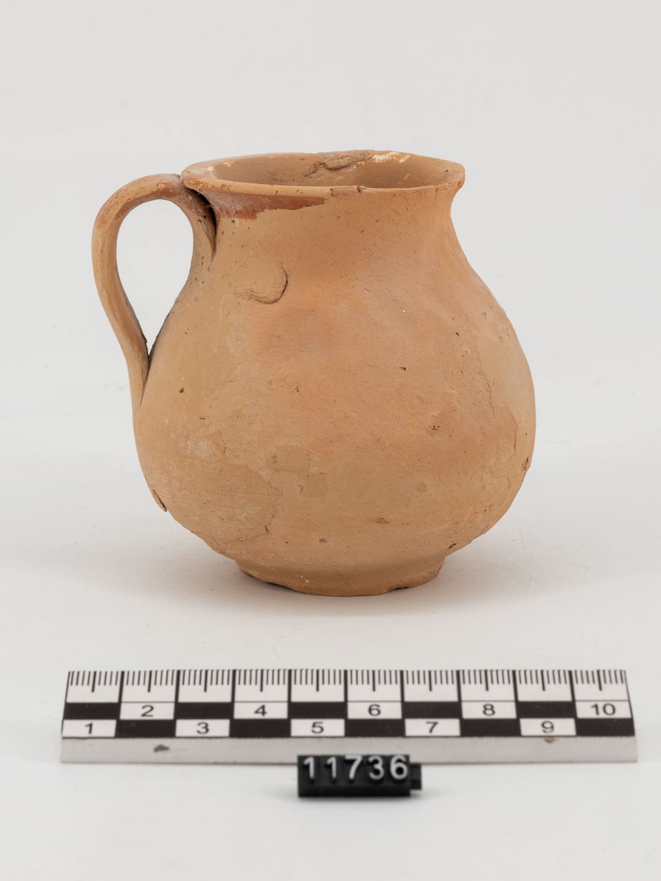 brocca - produzione locale (seconda metà IV a.C)