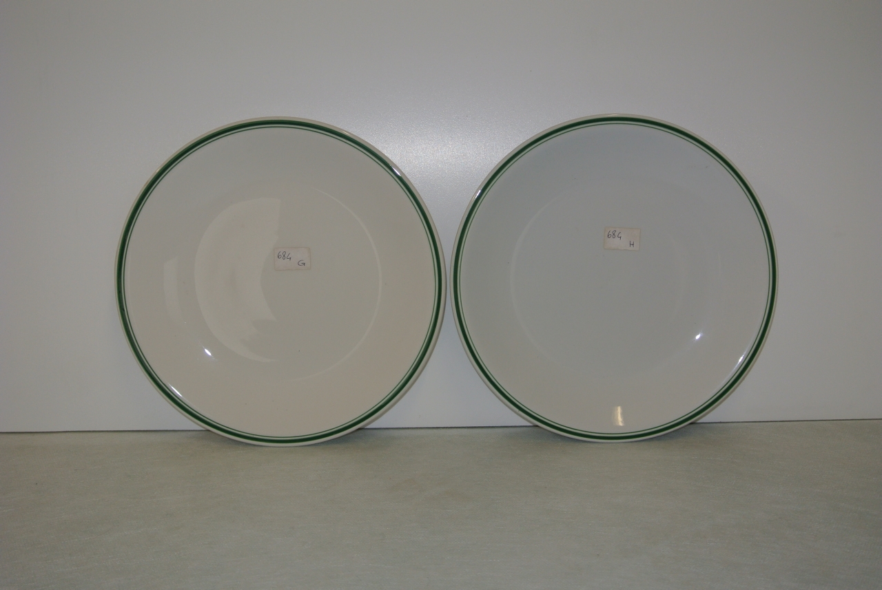 piatto piano, coppia - ambito friulano (seconda metà sec. XX)