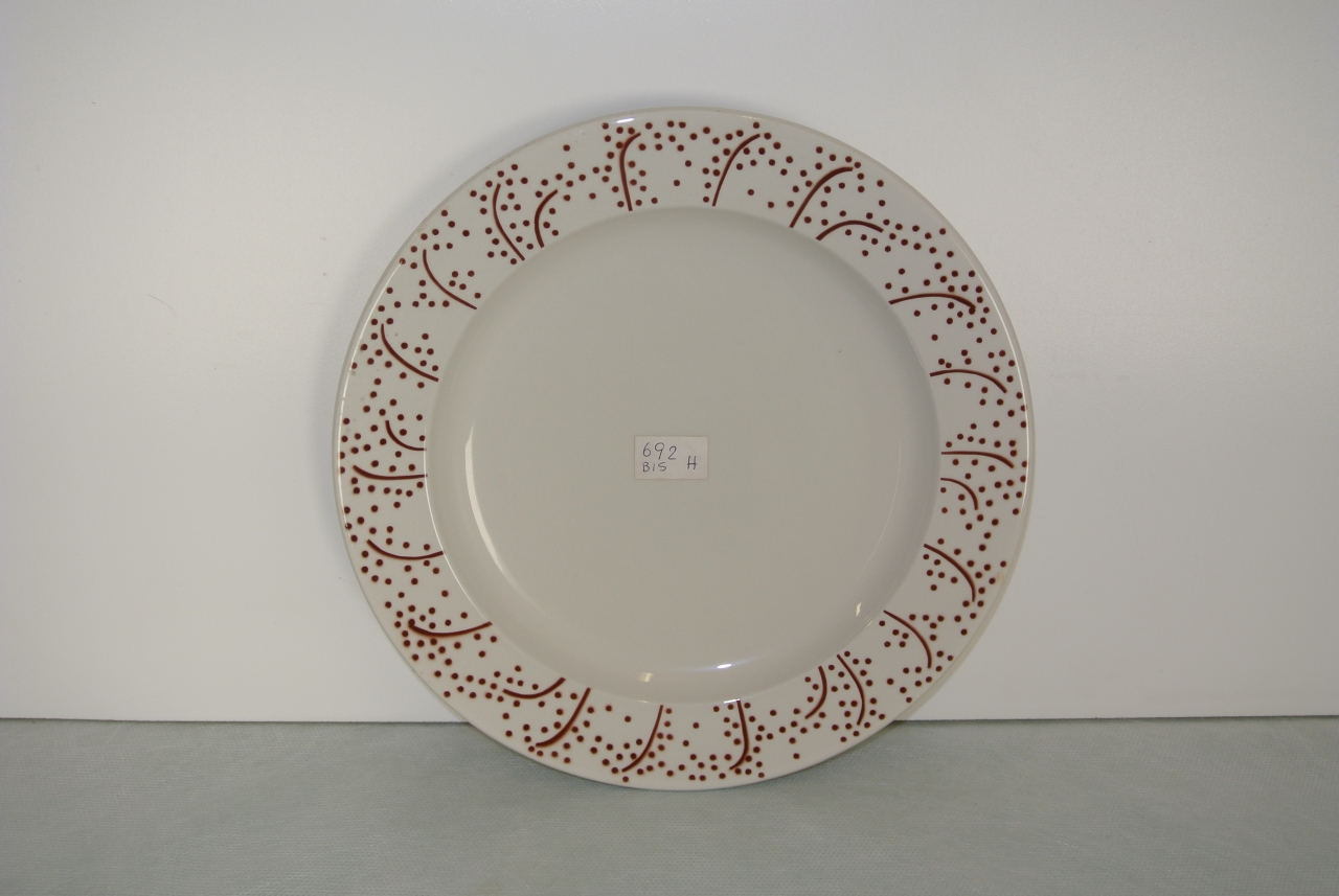 piatto piano, opera isolata - ambito friulano (seconda metà sec. XX)