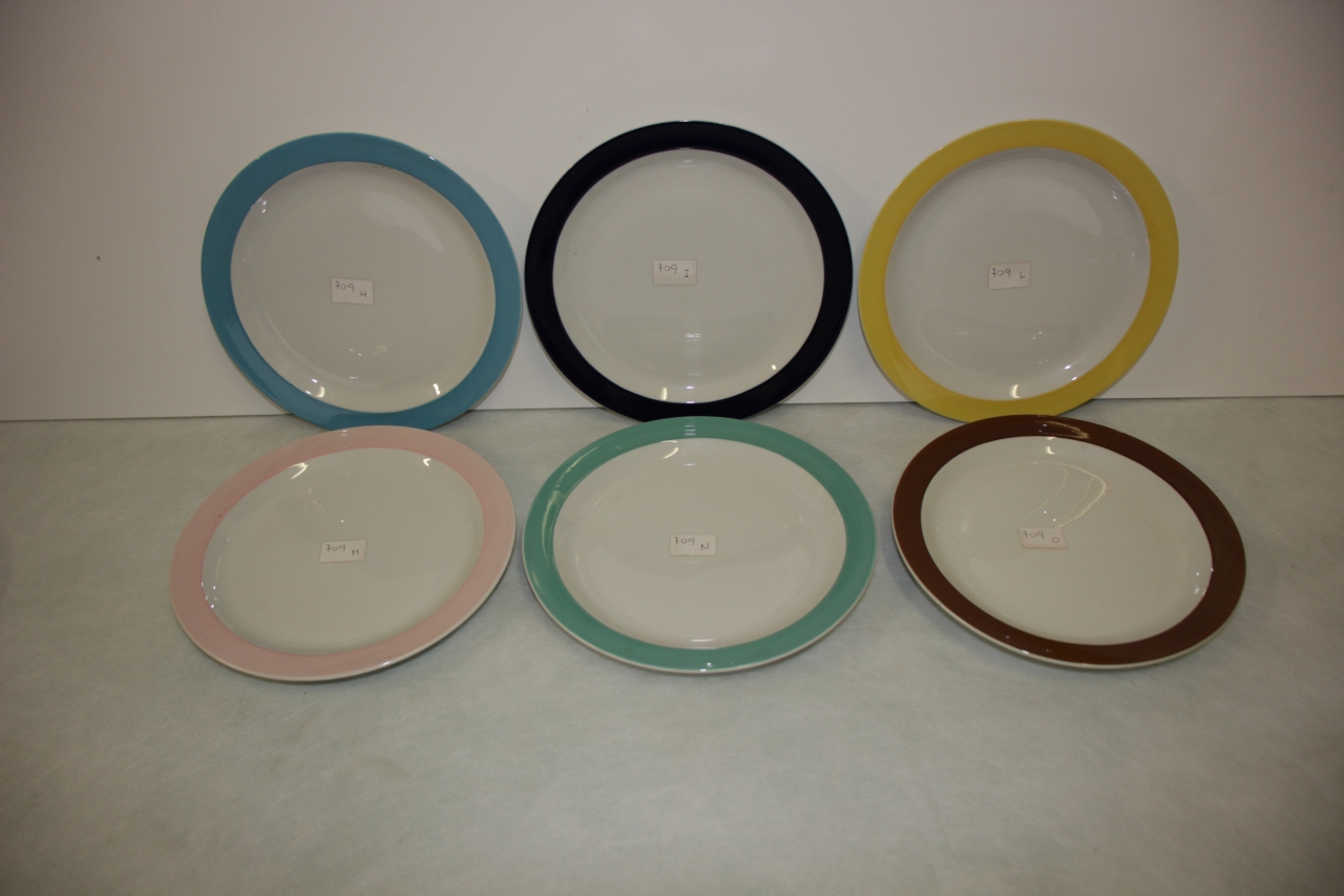 piatto piano, serie - ambito friulano (terzo quarto sec. XX)