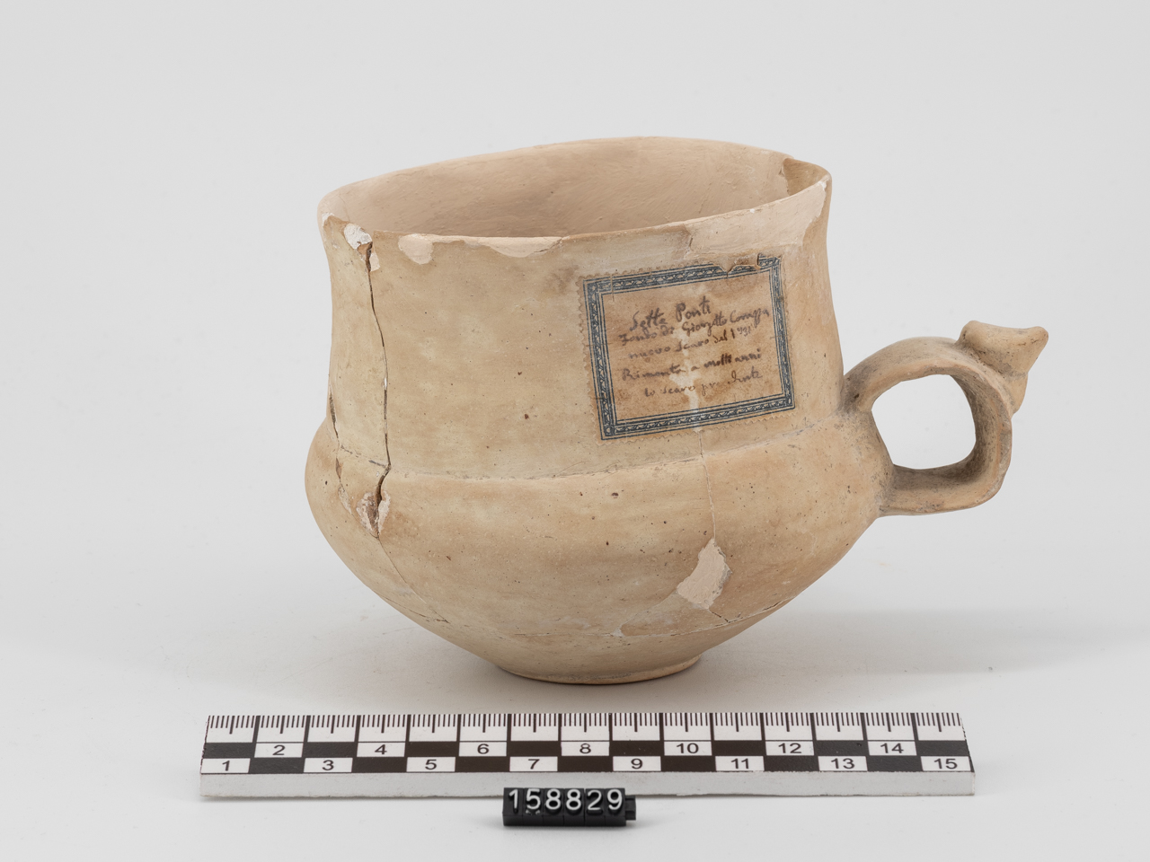 tazza - Stile di Serra d'Alto (Neolitico medio)