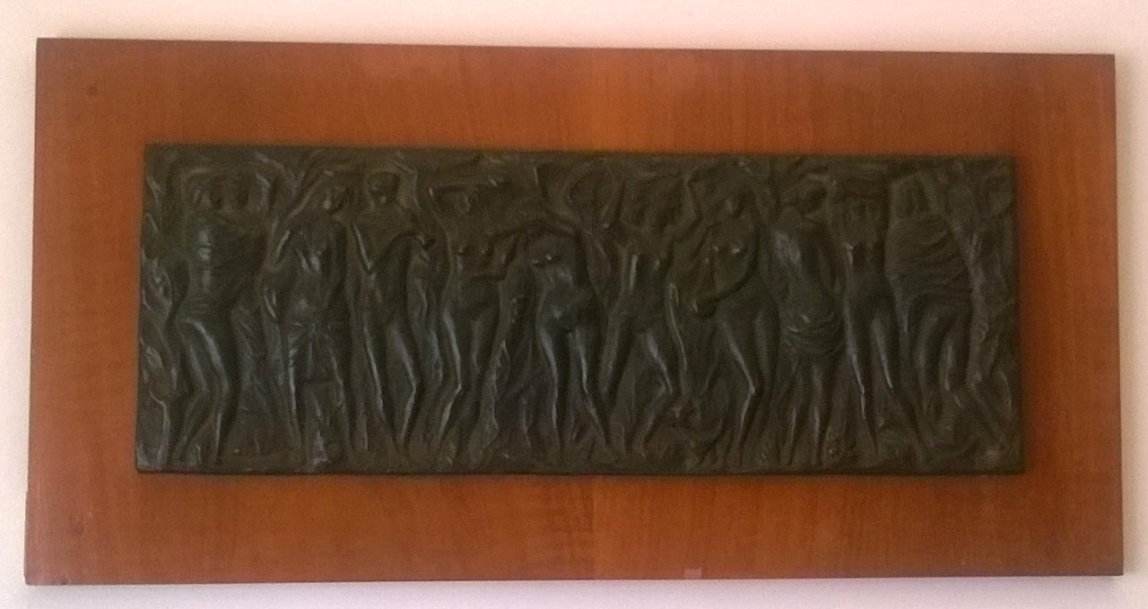 Figure femminili (rilievo) di Carà, Ugo (XX secolo)
