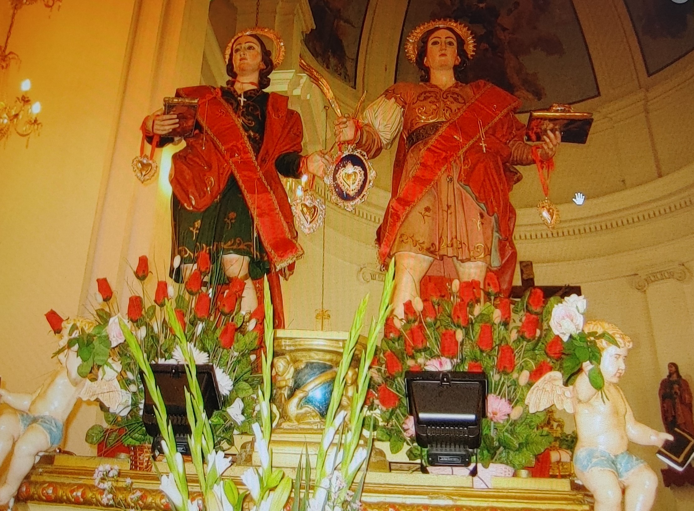 Santi Cosma e Damiano, Santi Cosma e Damiano (statua, coppia) di Gaetano Francese (attribuito) (ultimo quarto XVIII)