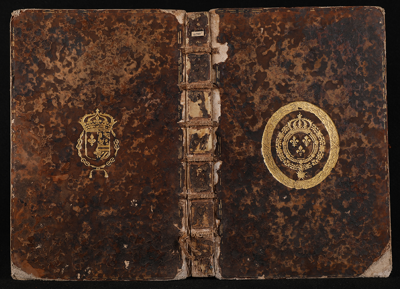 legatura piena - alle armi, opera isolata - ambito francese (terzo quarto XVII)