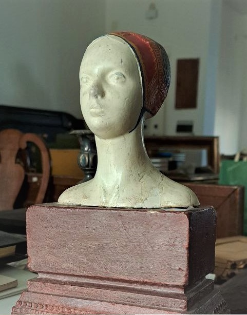 Cuffietta di Desulo, testa femminile (scultura) di Ciusa Francesco (XX)