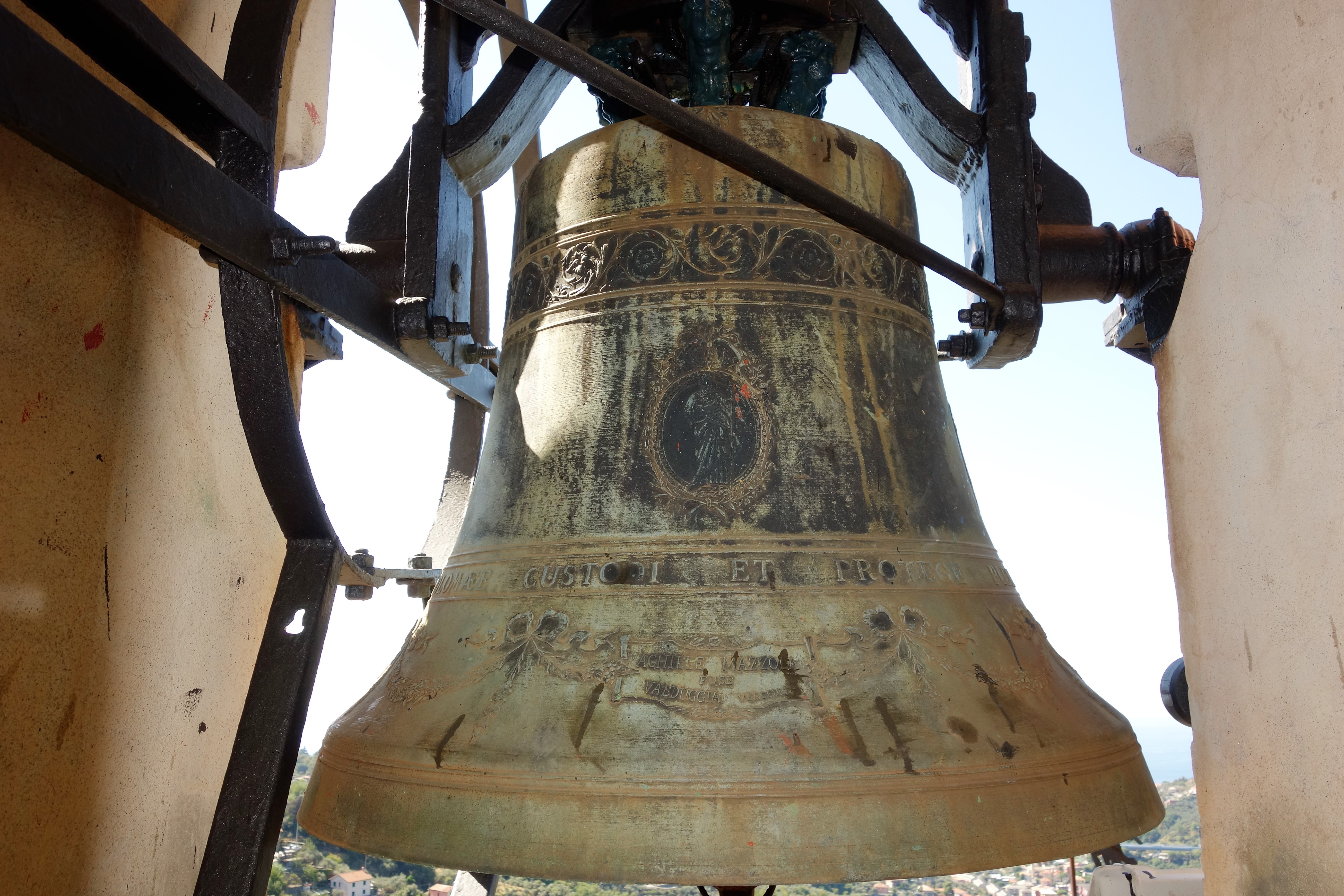 III Campana (campana, bene complesso/ parte componente) di Achille Mazzola (fonderia) (terzo quarto XX)