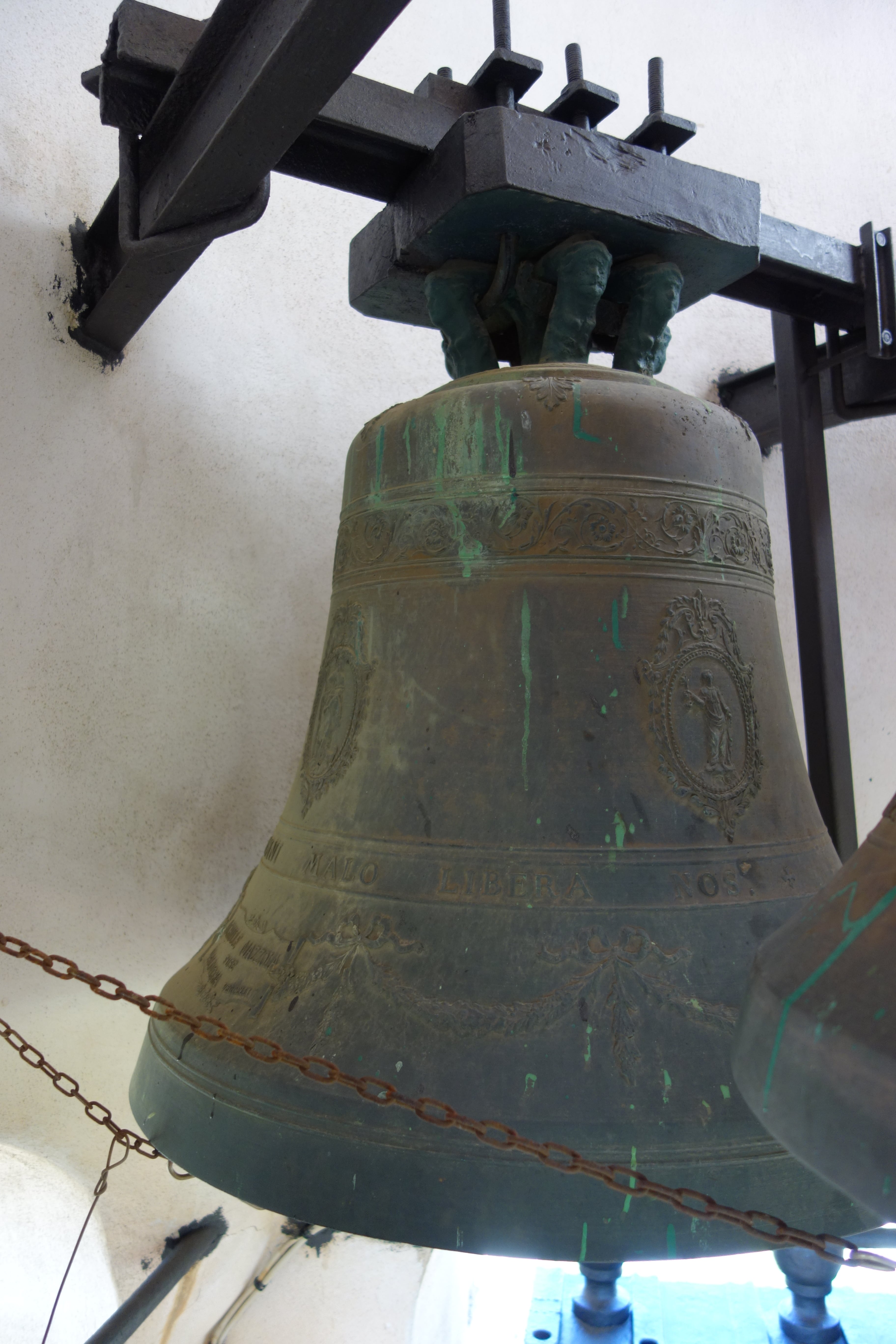 V Campana (campana, bene complesso/ parte componente) di Achille Mazzola (fonderia) (terzo quarto XX)