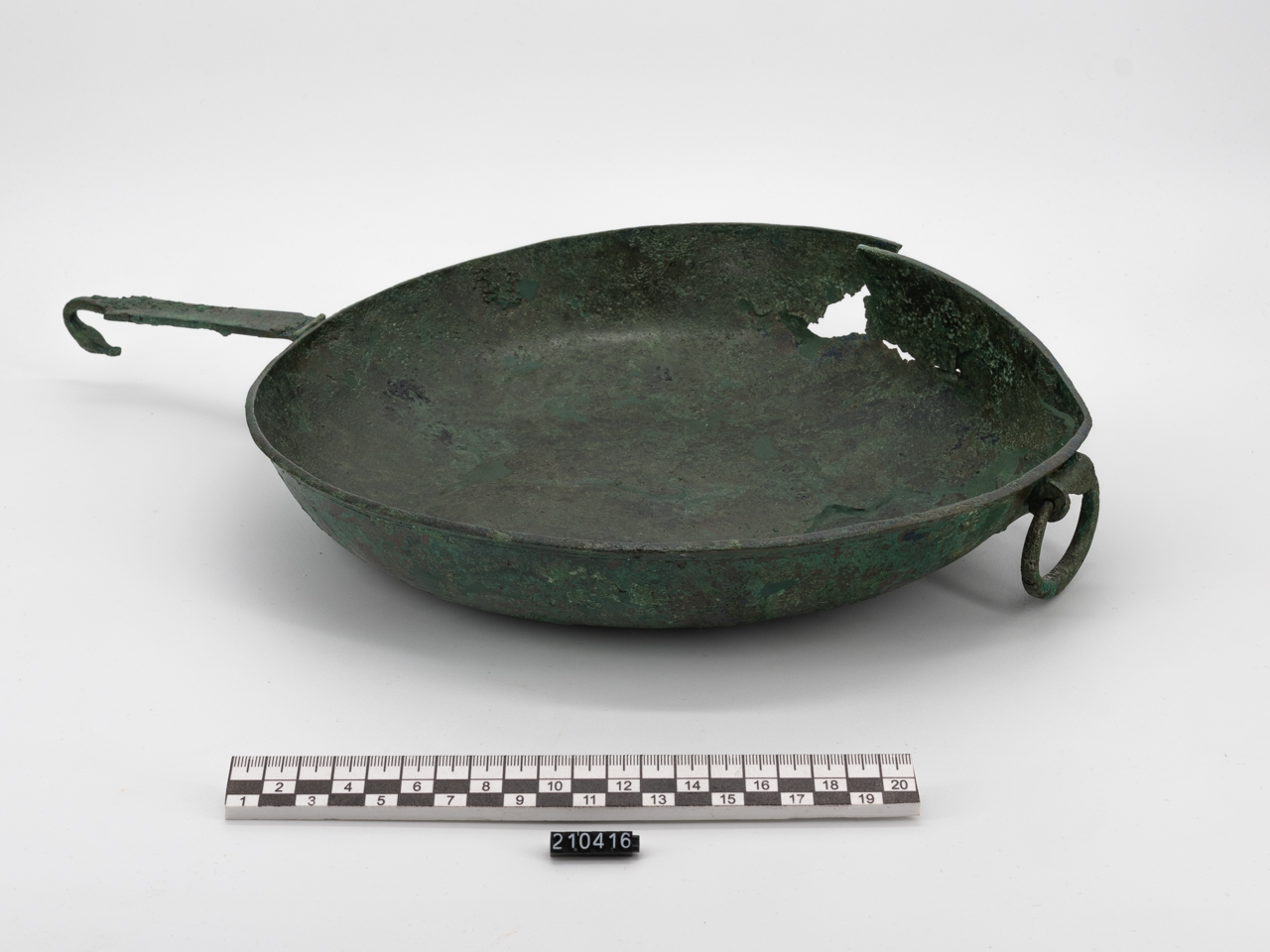 bacile - ambito greco (seconda metà SECOLI/ V a.C)