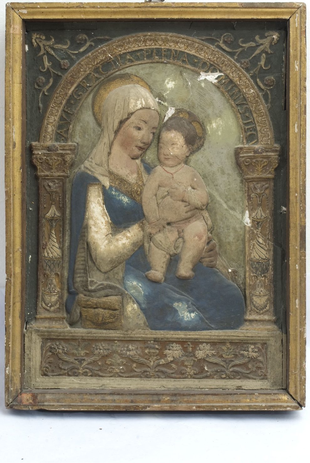 Madonna con Bambino (rilievo, opera isolata) di Gamberelli, Antonio detto Antonio Rossellino (maniera) (ultimo quarto sec. XV)