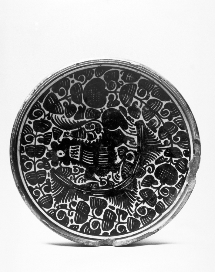 gallo con elementi vegetali stilizzati (alzata) - manifattura catalana (XVI-XVII)